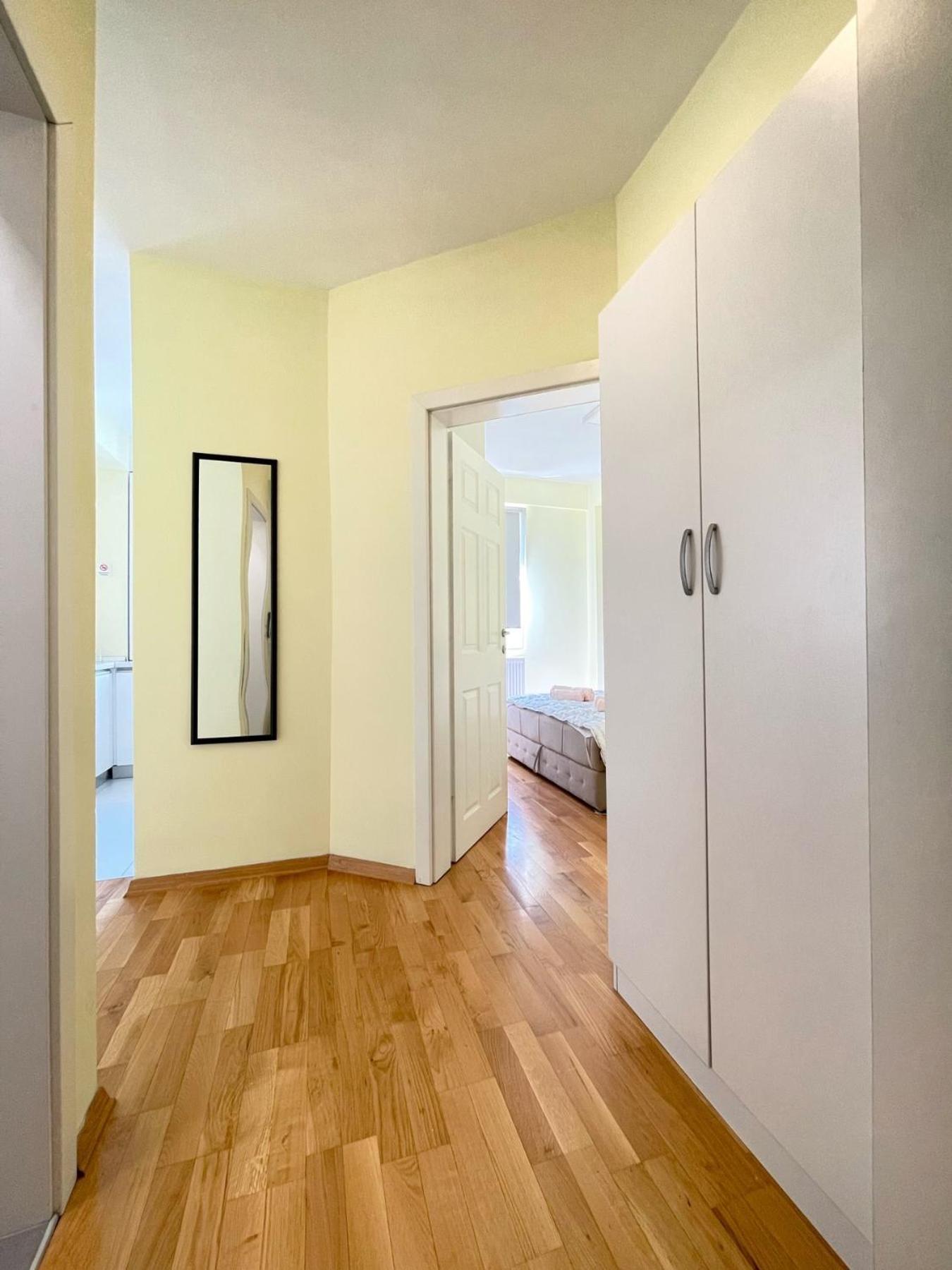 Apartment Irena 3 Скопие Екстериор снимка